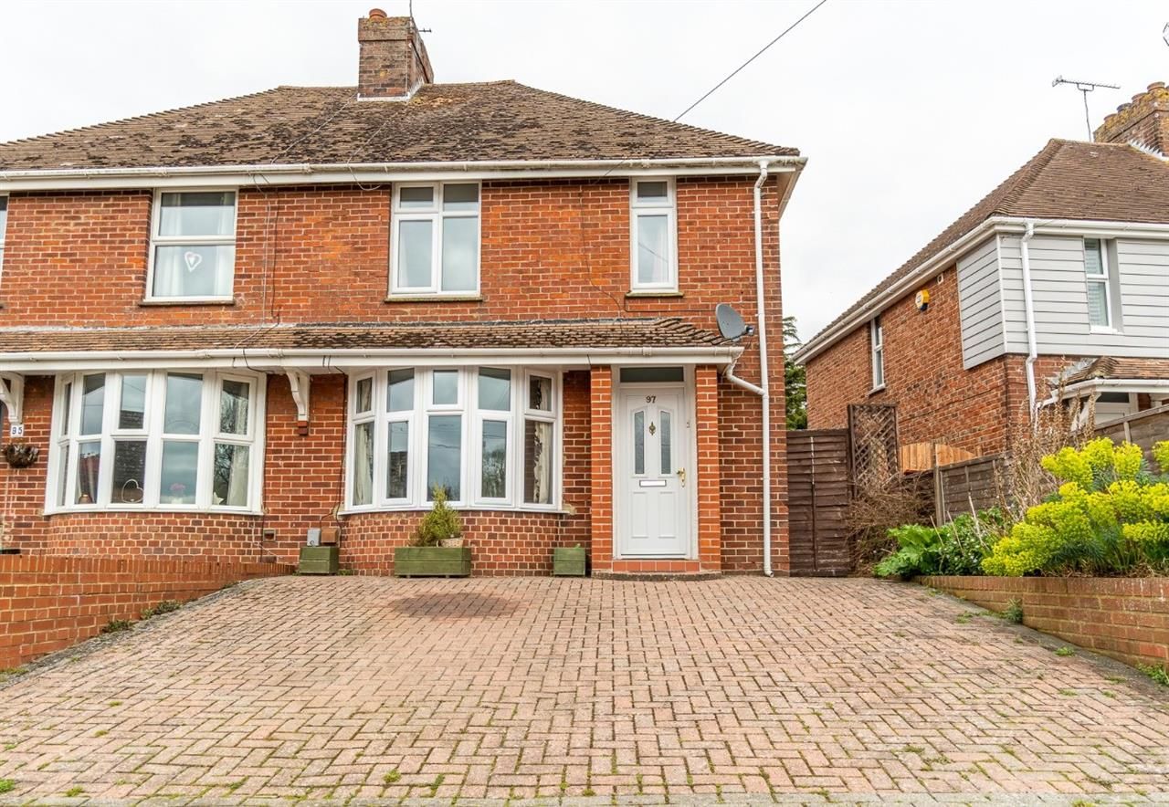 3 bed semidetached house for sale in Bentley Road, Willesborough