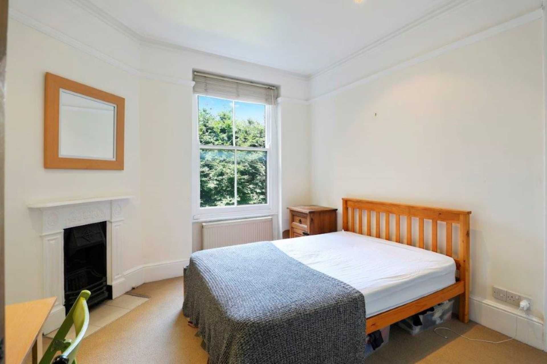 2 bed flat to rent in Cambridge Mansions, Cambridge Road, Battersea