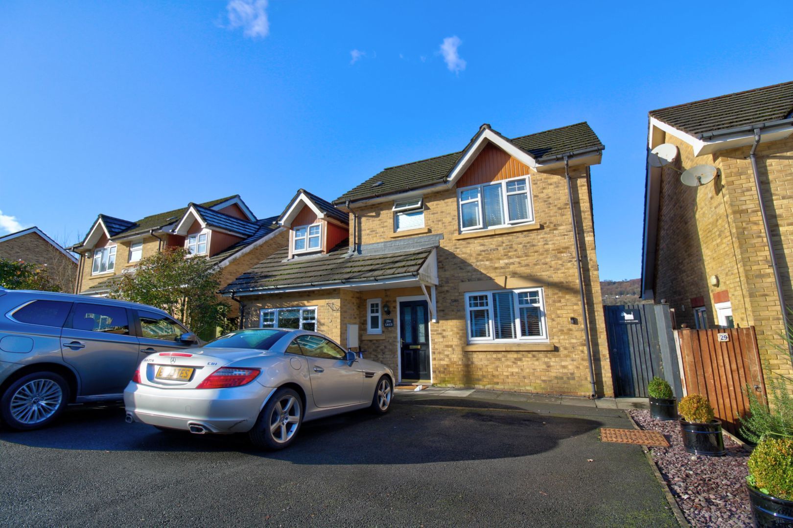 4 bed detached house for sale in Ynys Y Mond Road, Swansea SA8 Zoopla