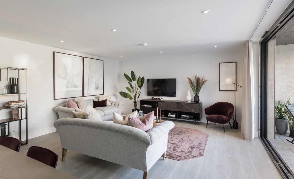 New home, 2 bed flat for sale in 122 Taylor Place, London Road
