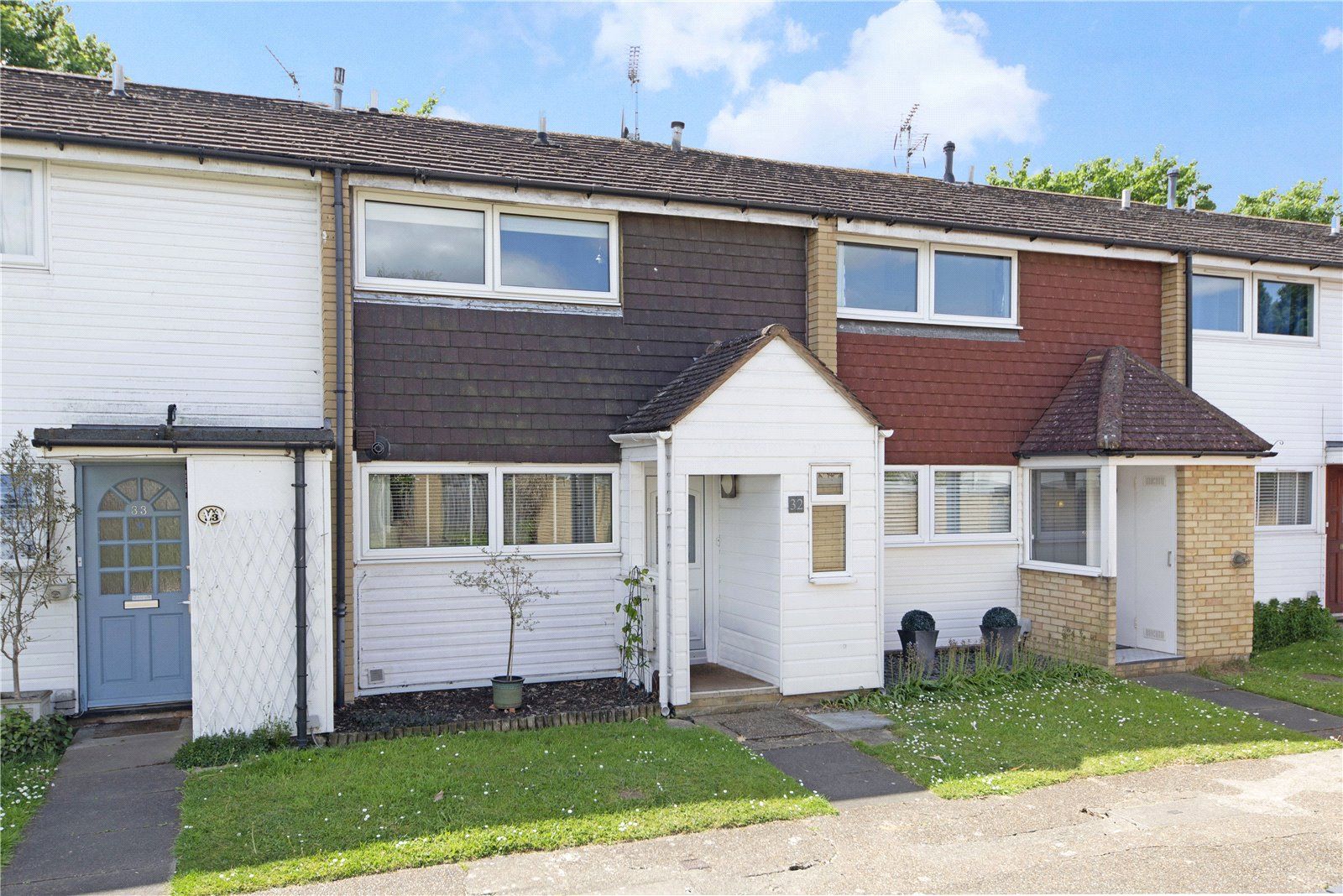 2 bed terraced house for sale in Kemble Close, Weybridge KT13 Zoopla