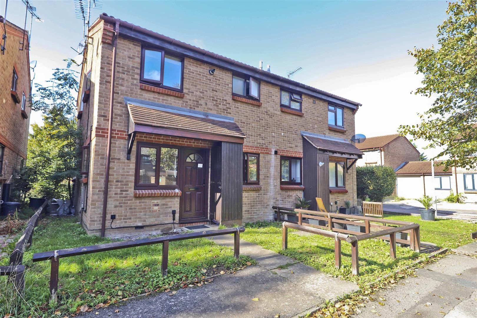 1 bed semidetached house for sale in Frankswood Avenue, West Drayton