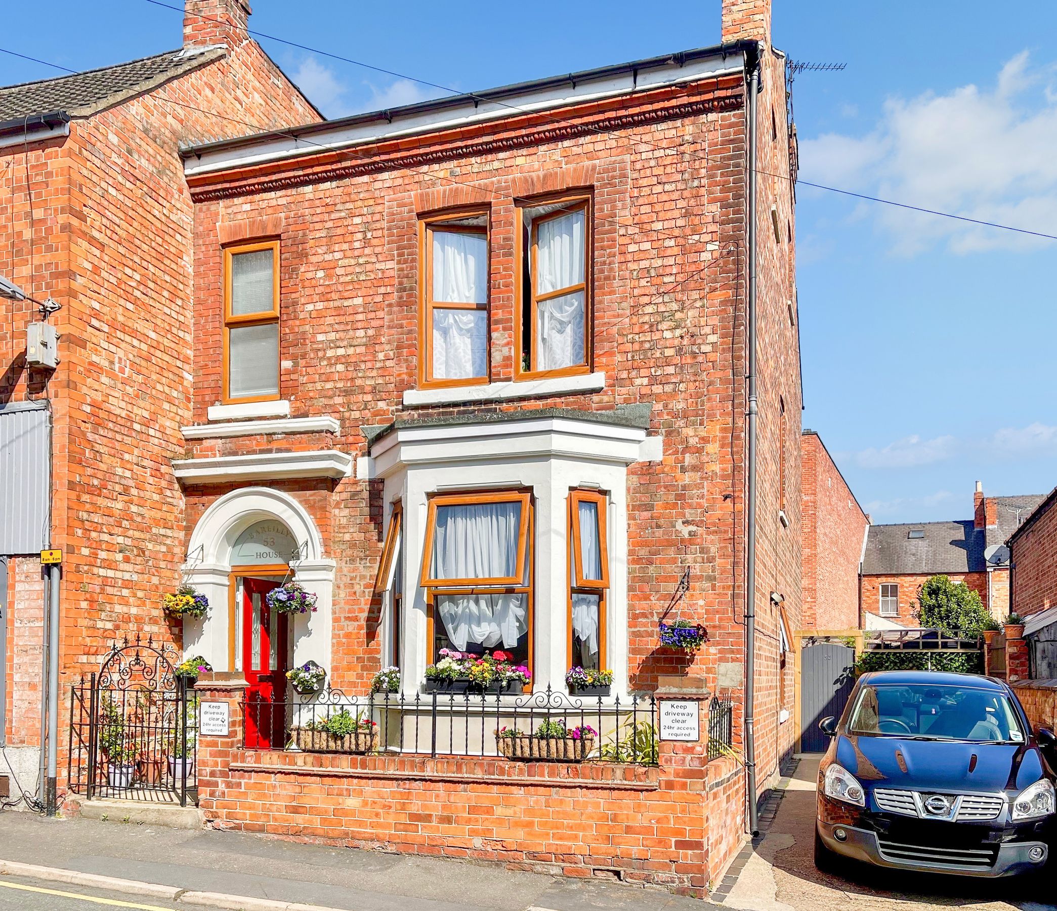 4 bed linkdetached house for sale in Cambridge Street, Grantham NG31