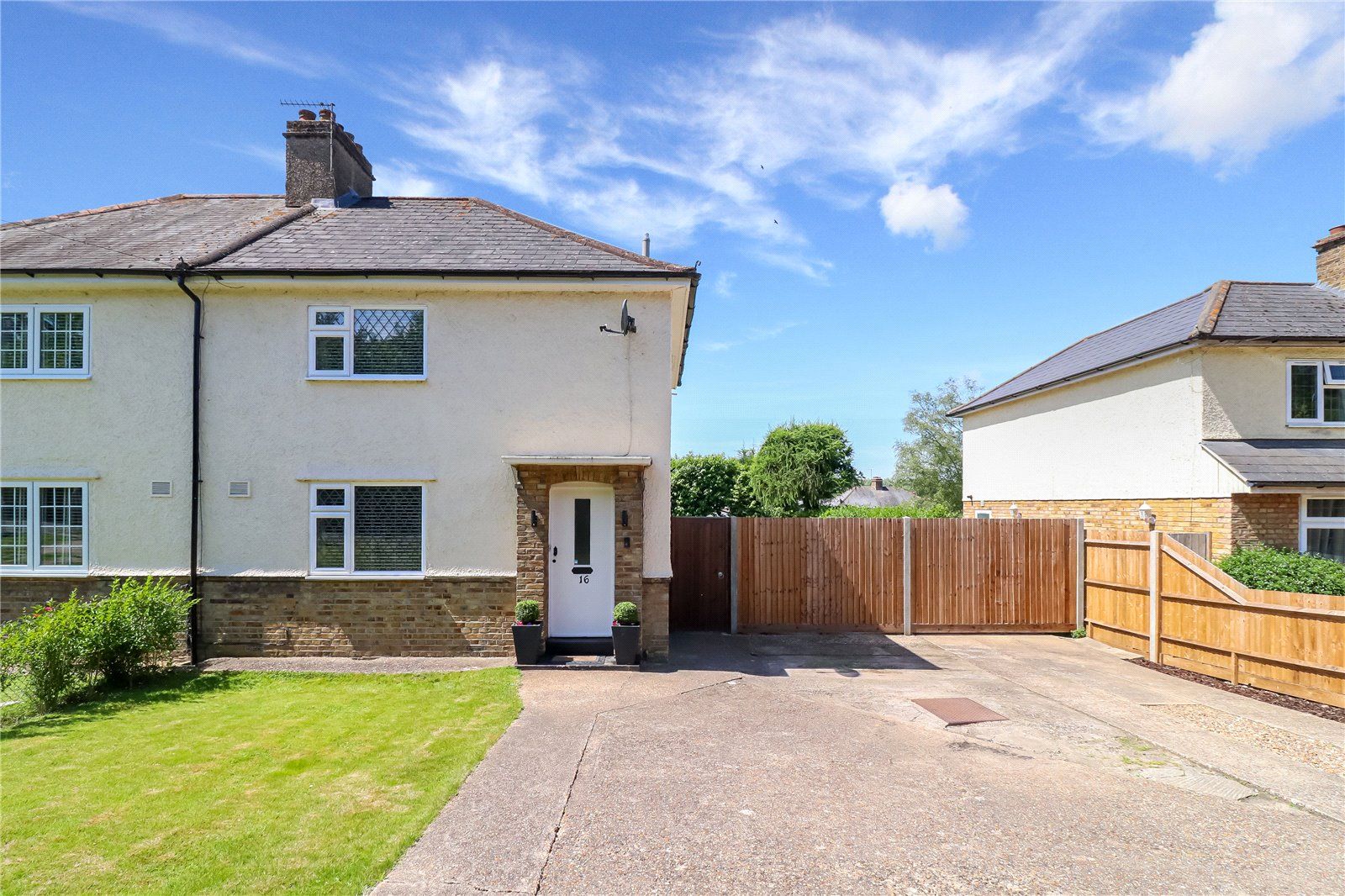 3 bed semidetached house for sale in Priory Cottages, Harvil Road