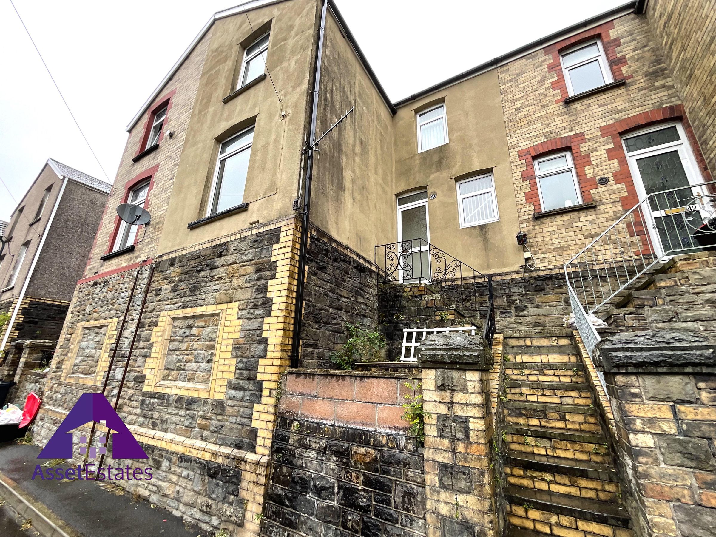 2 bed terraced house to rent in Vivian Street, Abertillery NP13 Zoopla