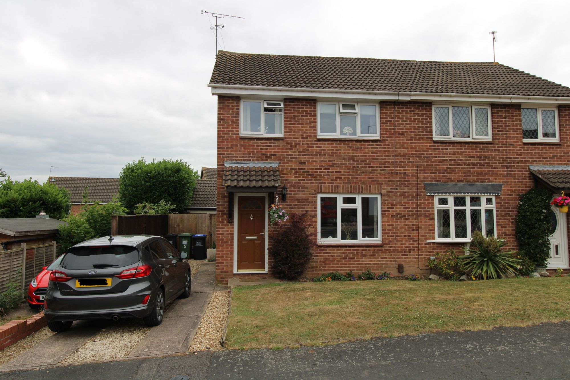 3 bed semidetached house for sale in Bodnant Way, Kenilworth CV8 Zoopla