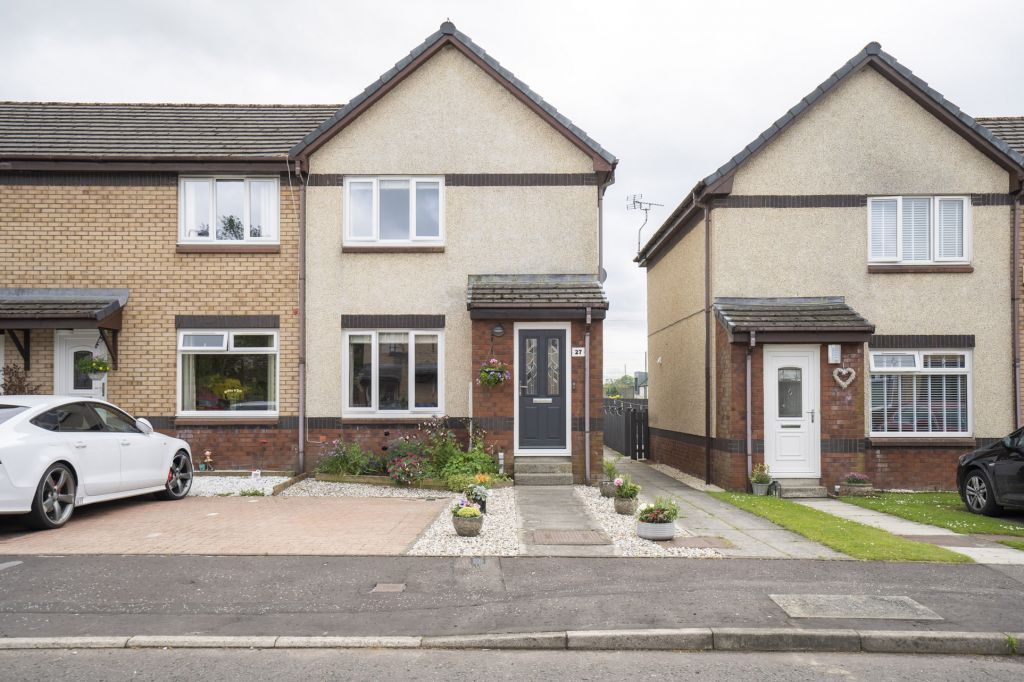 2 bed end terrace house for sale in 27 Milton, Whins Of Milton FK7 Zoopla