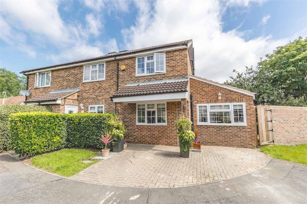 Frays Close, West Drayton, Middlesex UB7  
