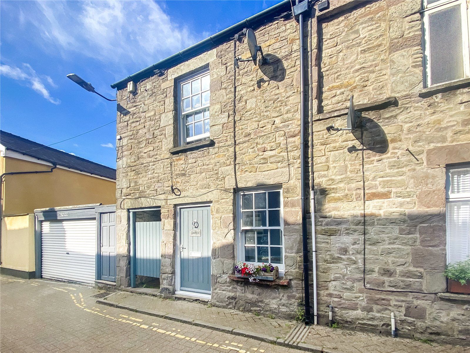 2 bed end terrace house for sale in Little Free Street, Brecon, Powys