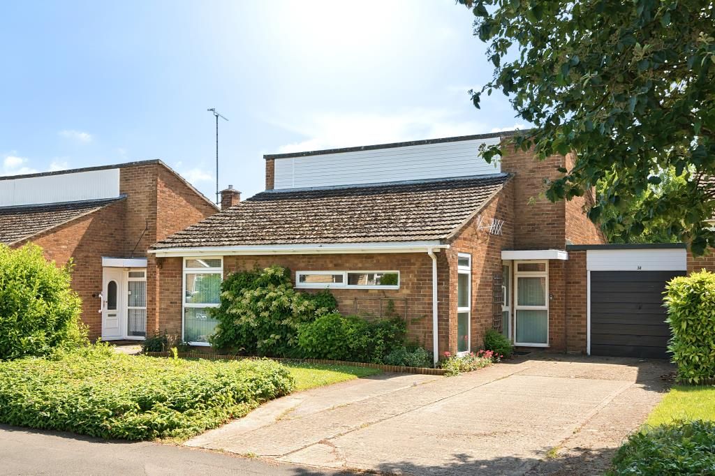 3 bed detached bungalow for sale in Long Hanborough, Witney OX29 Zoopla