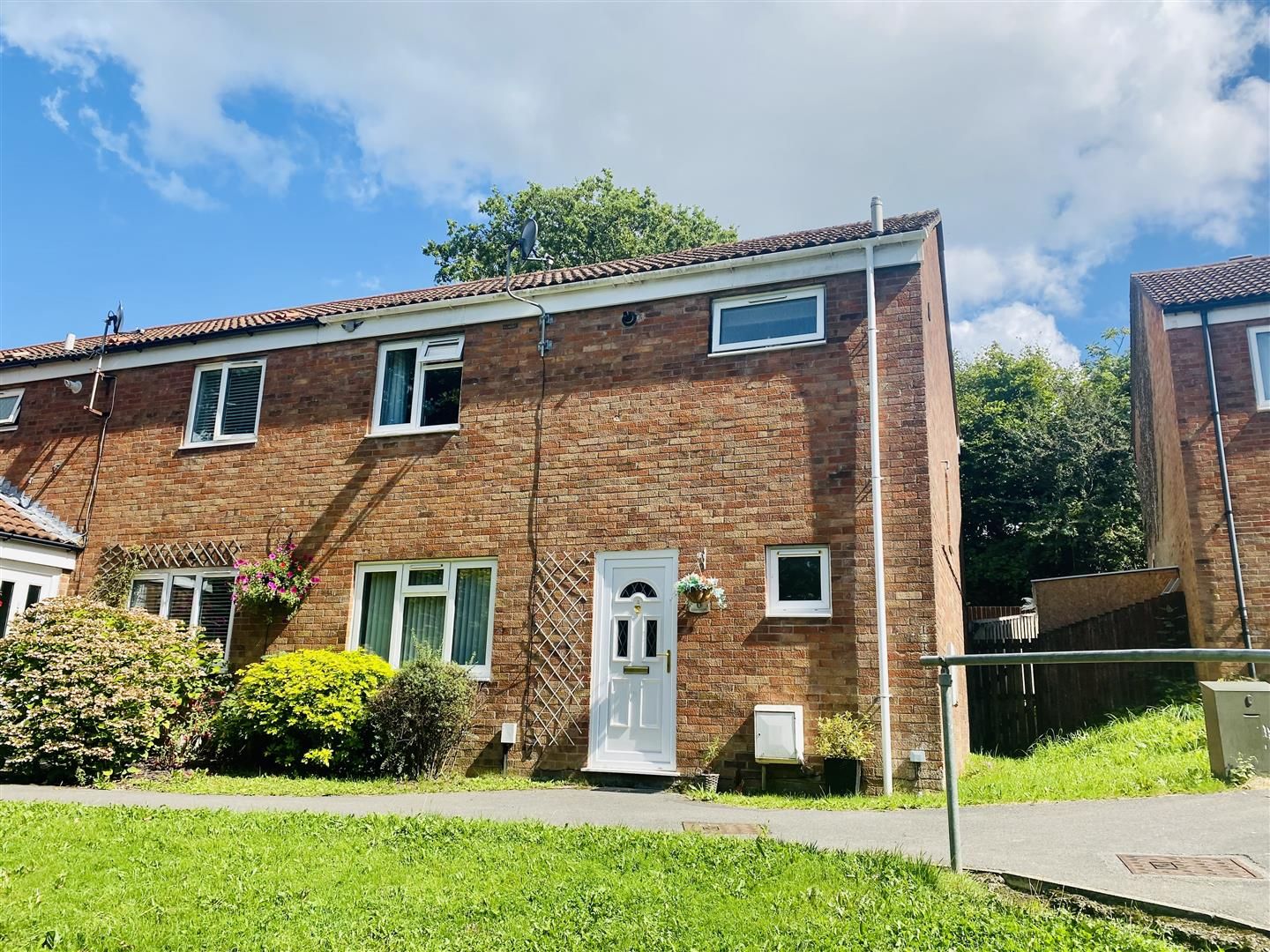 3 bed end terrace house for sale in Cefn Celyn, Dunvant, Swansea SA2