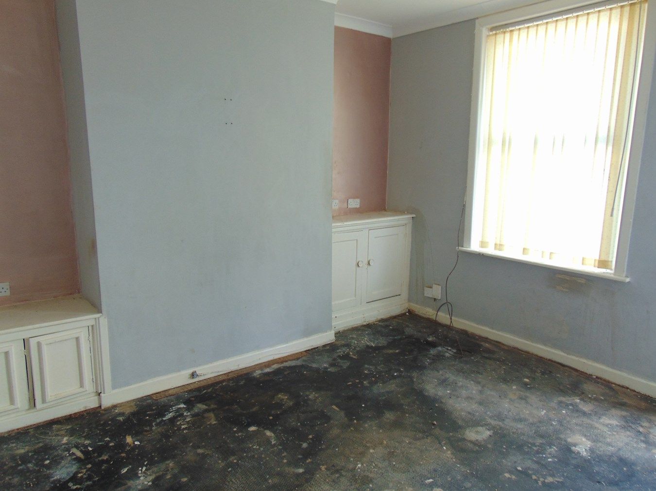 2 bed terraced house for sale in Willow Street, Burnley BB12 Zoopla