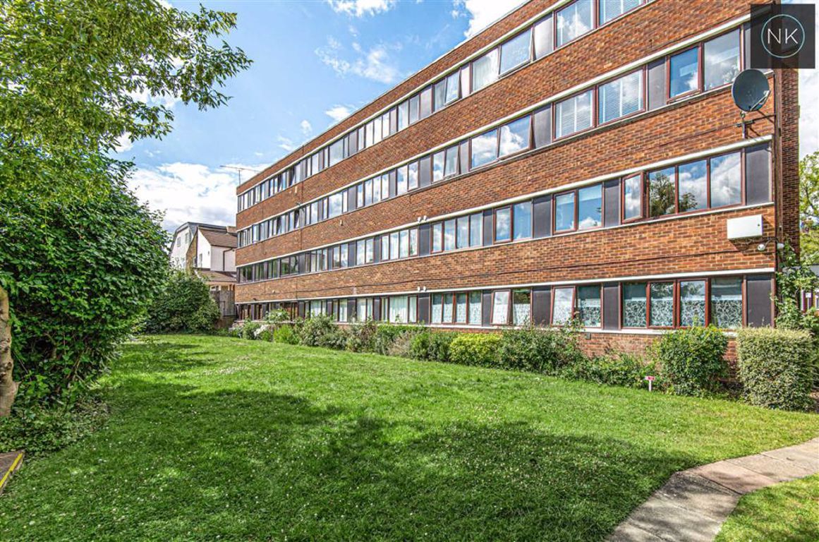Woburn Court, South Woodford, London E18