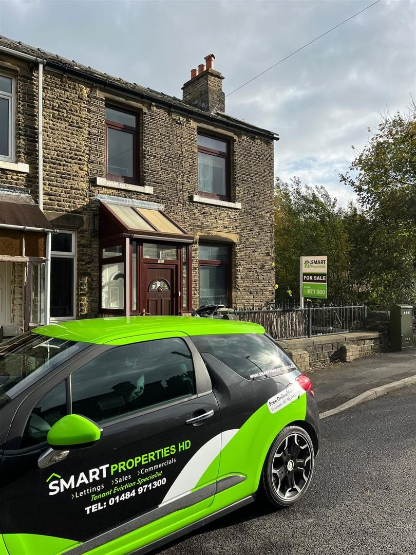 2 bed property to rent in Moor End Road, Lockwood, Huddersfield HD4