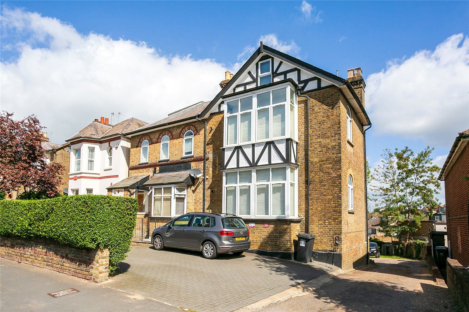 1 bed flat for sale in Chalk Hill, Watford, Hertfordshire WD19 Zoopla