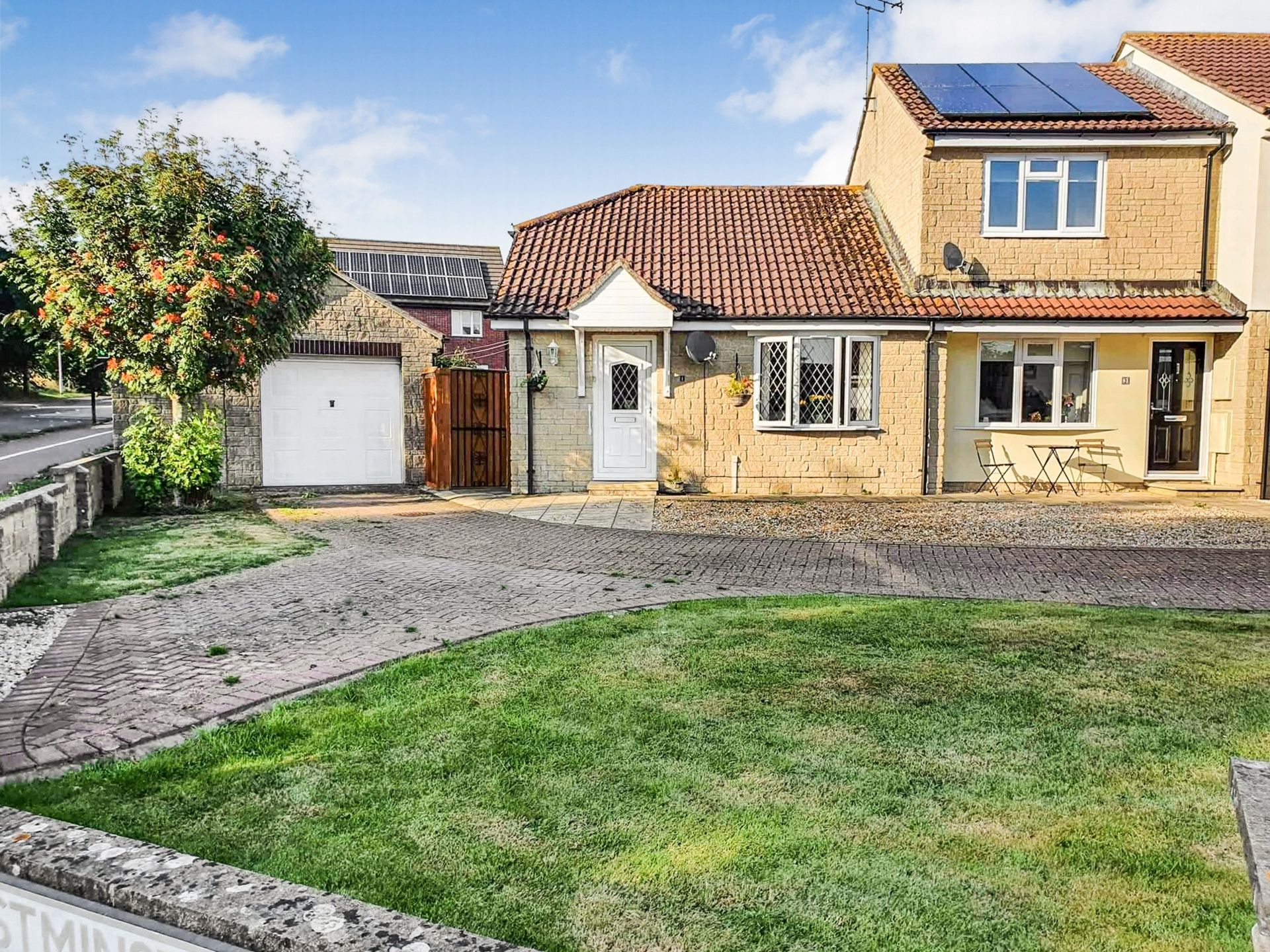 2 bed bungalow for sale in Westminster, Yeovil BA21 Zoopla
