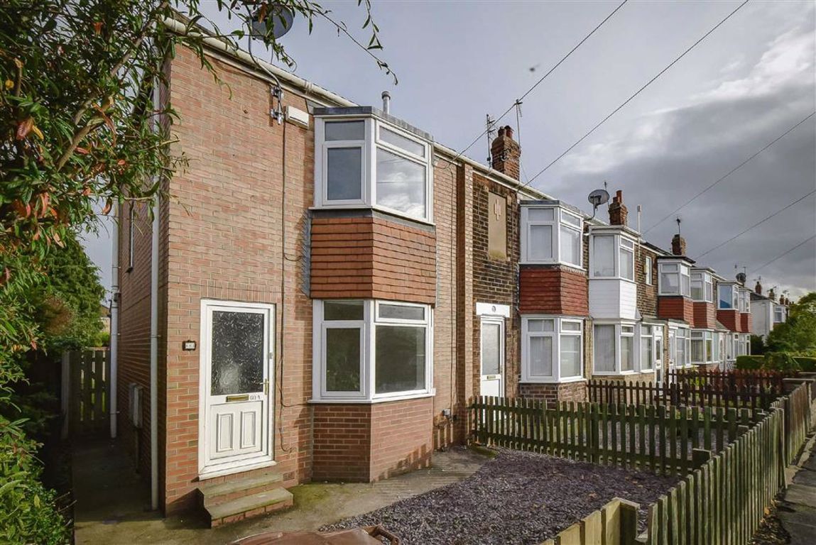 2 bed terraced house to rent in Lamorna Avenue, Hull HU8 Zoopla