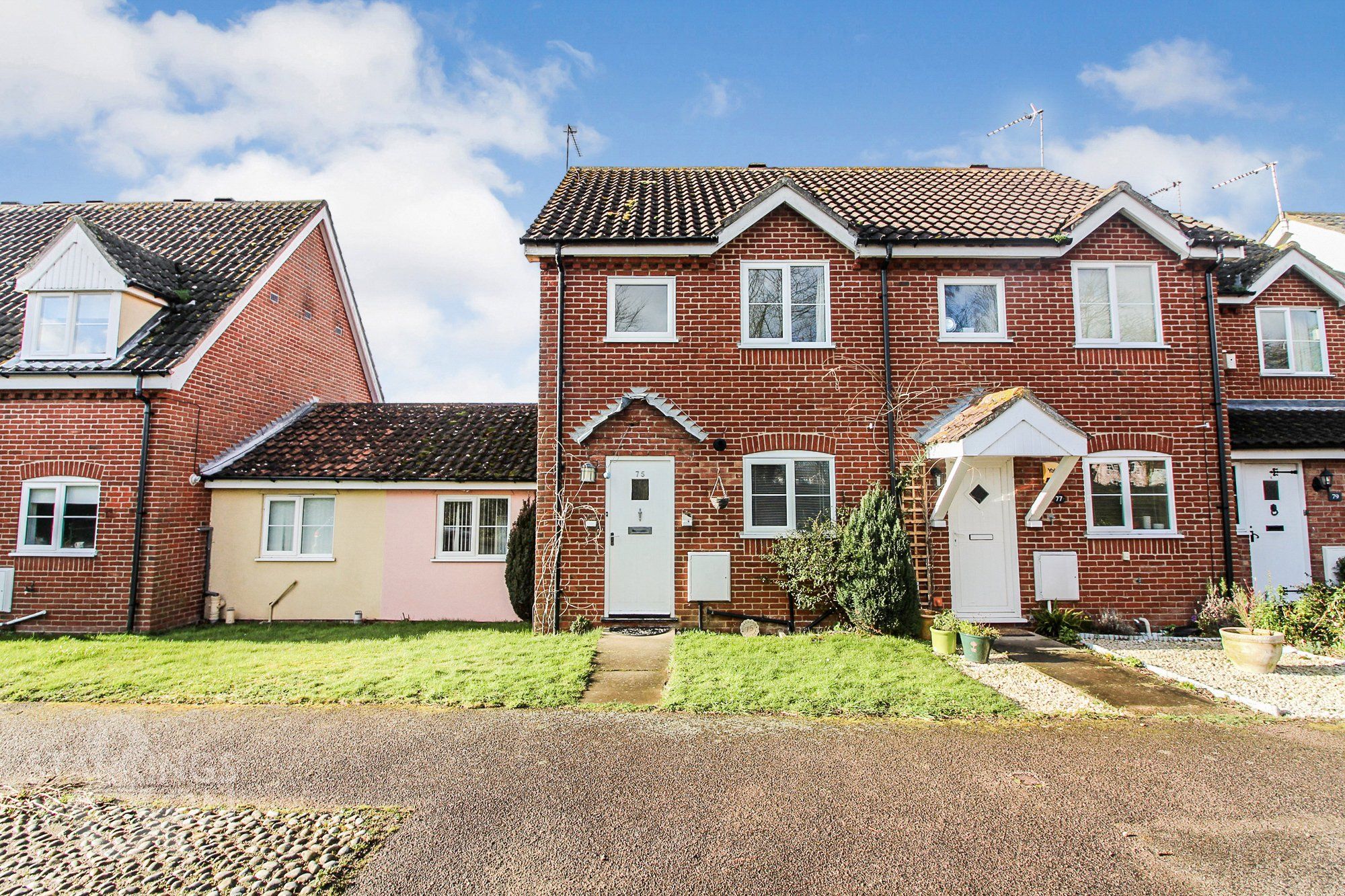 3 bed semidetached house to rent in High Street, Wangford, Beccles