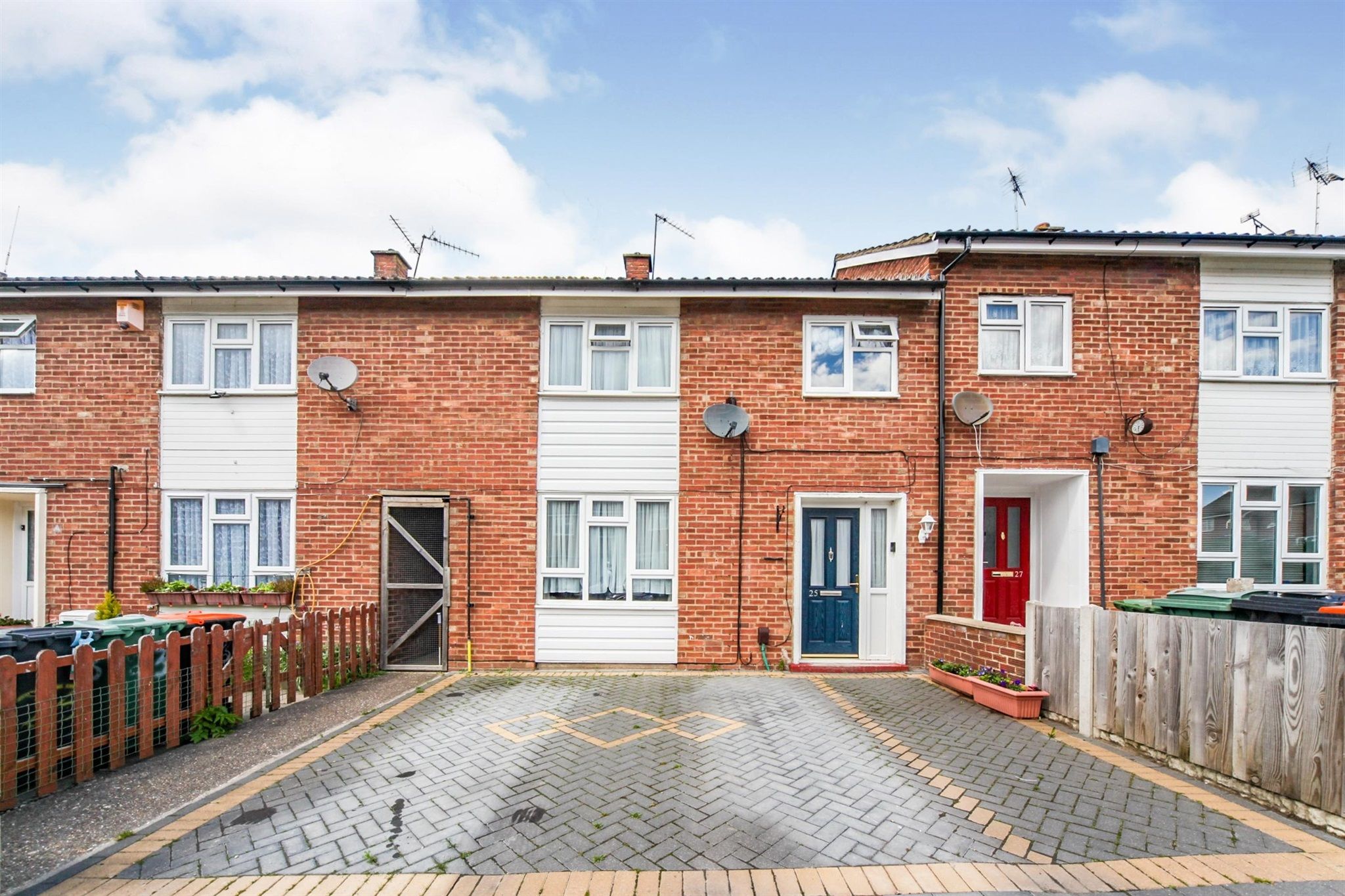 3 bed terraced house for sale in Leaf Road, Houghton Regis, Dunstable