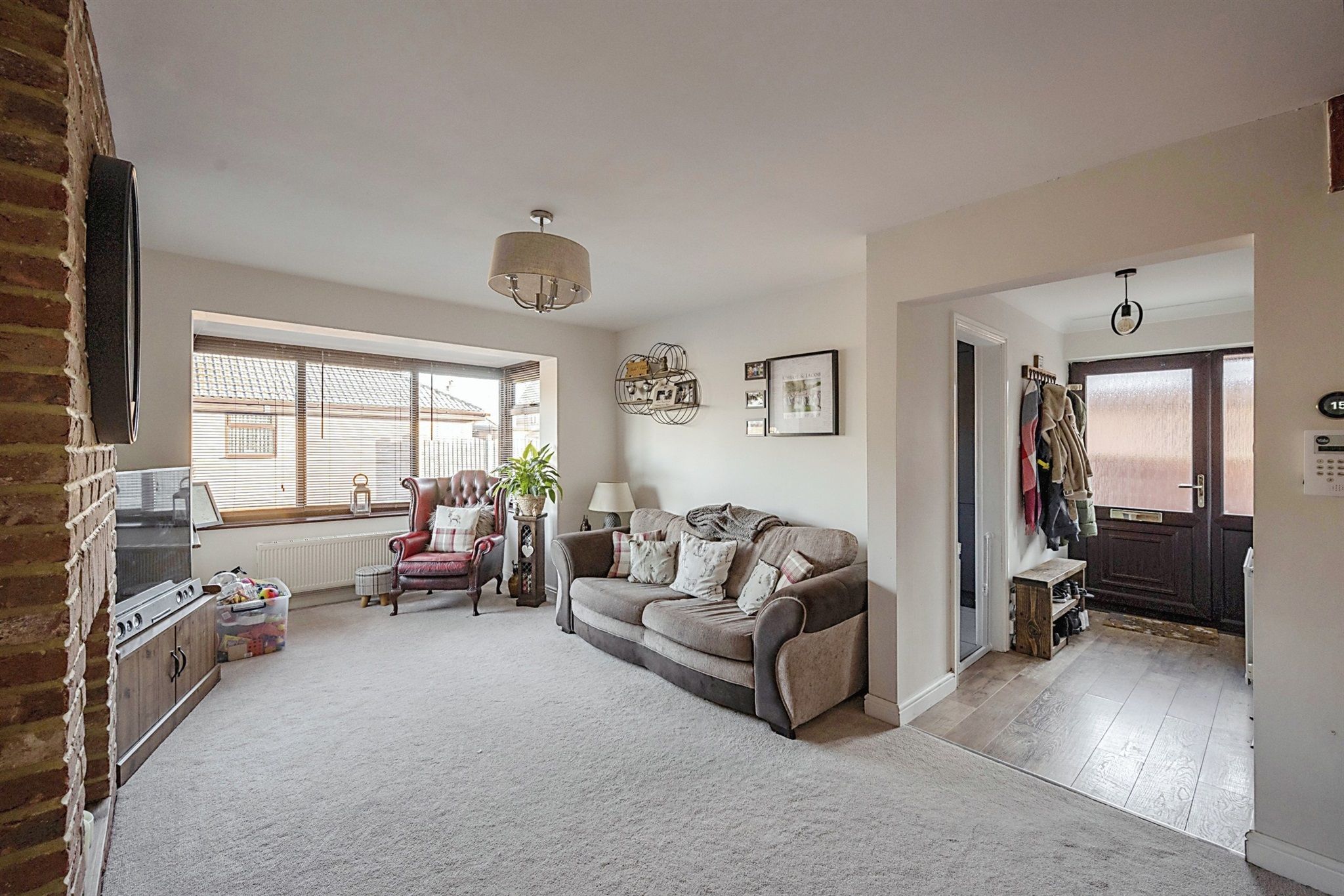 4 bed semidetached house for sale in Stonegate Close, Blaxton