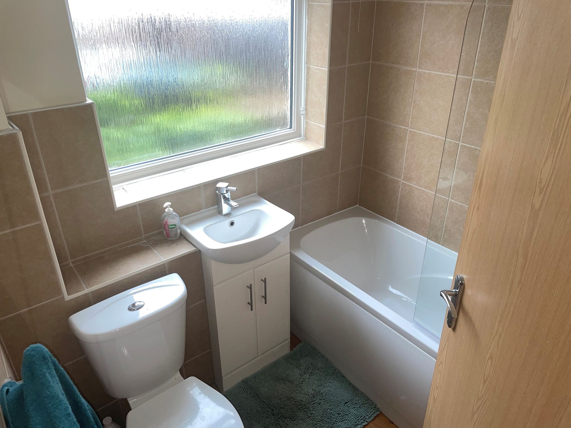2 bed flat to rent in Markfield Gardens, Chingford, London E4 Zoopla