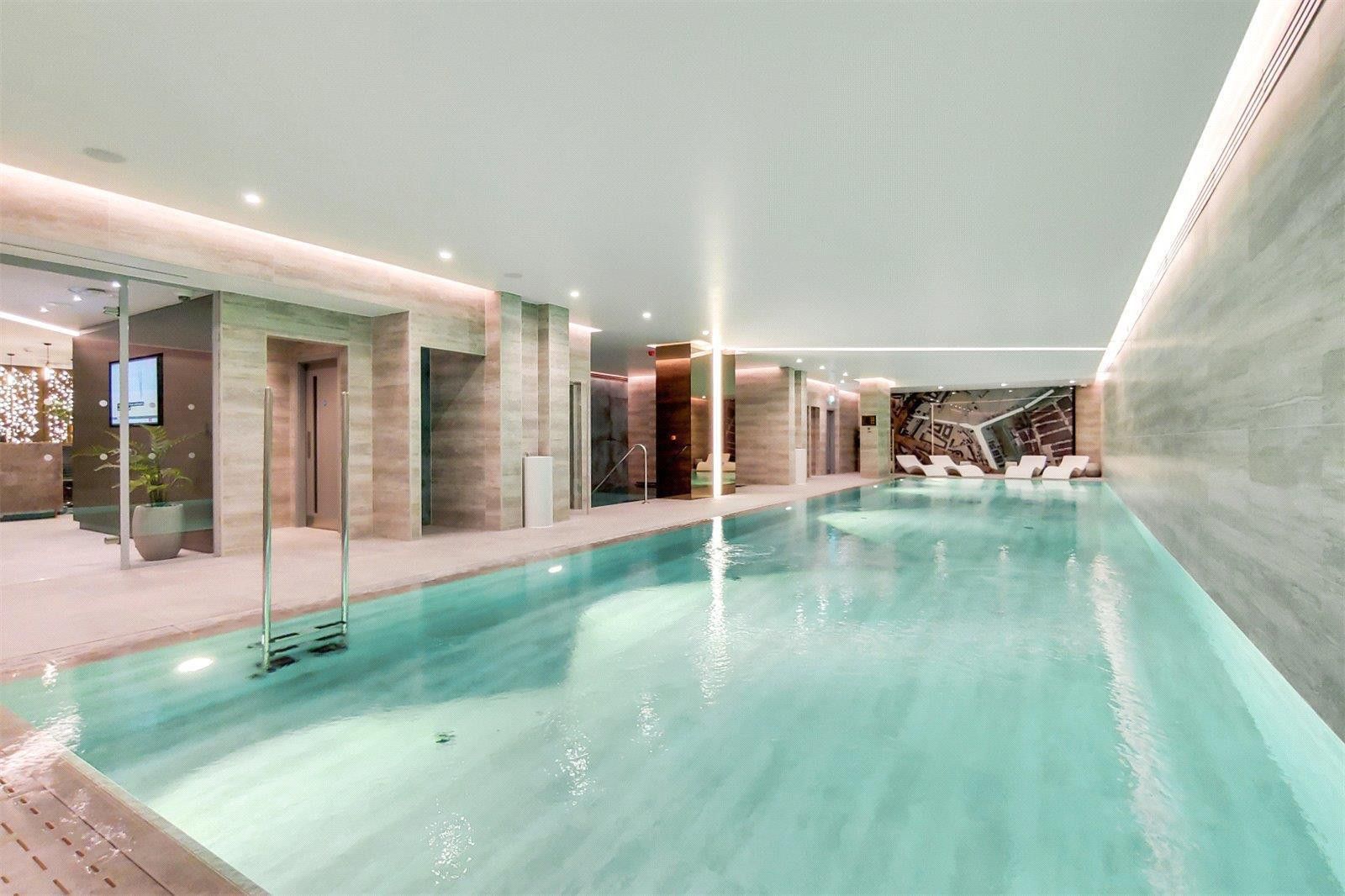 Carrara Tower, 250 City Road, Bollinder Place, Islington, Old Street, London EC1V  