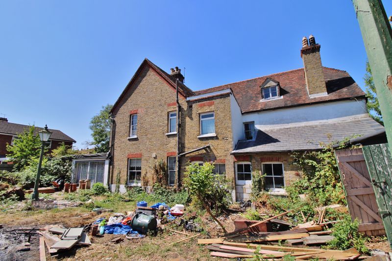 6 bed detached house for sale in Old Chapel Road, Crockenhill, Swanley