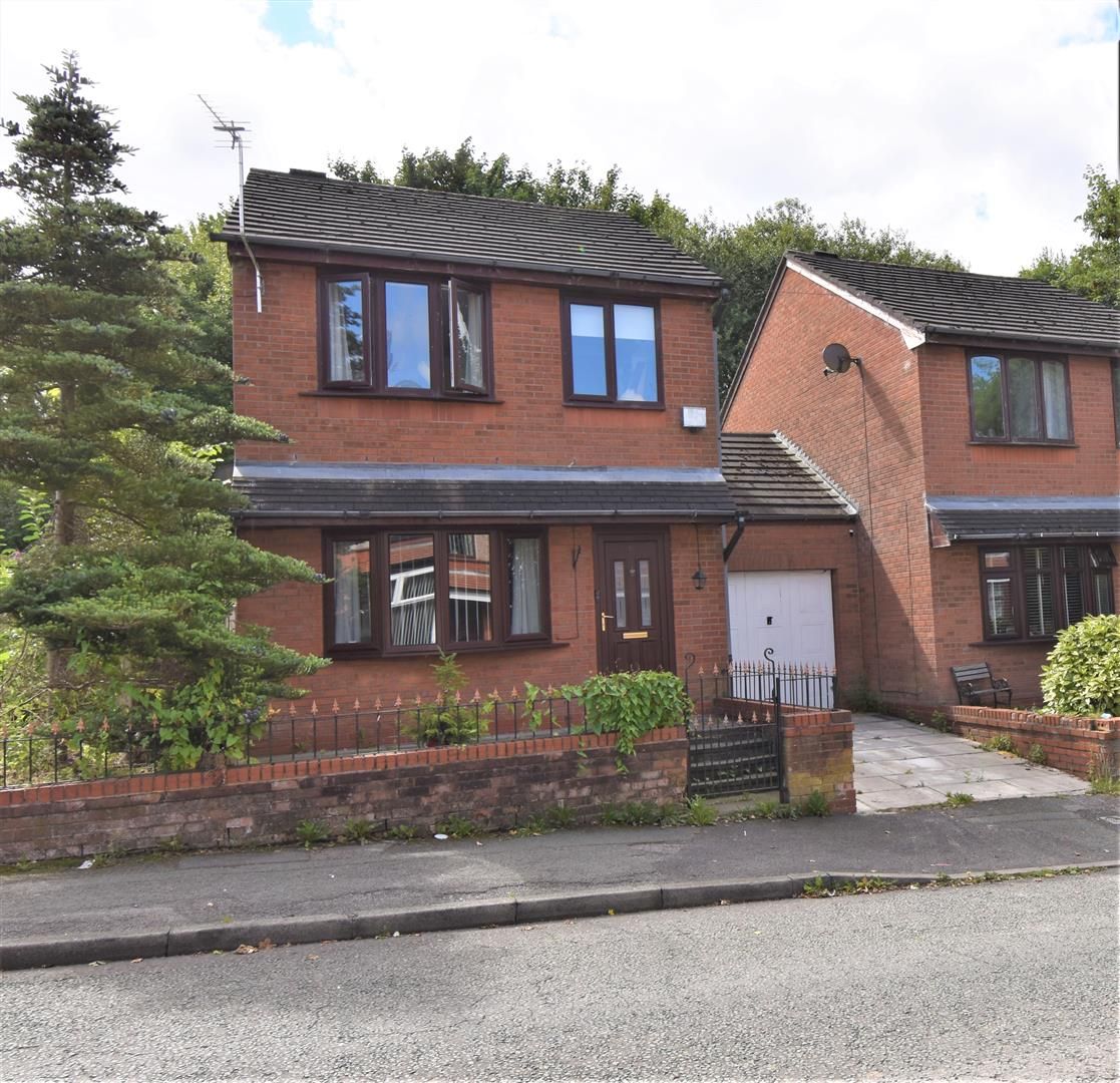 3 bed linkdetached house for sale in Elliott Street, Tyldesley