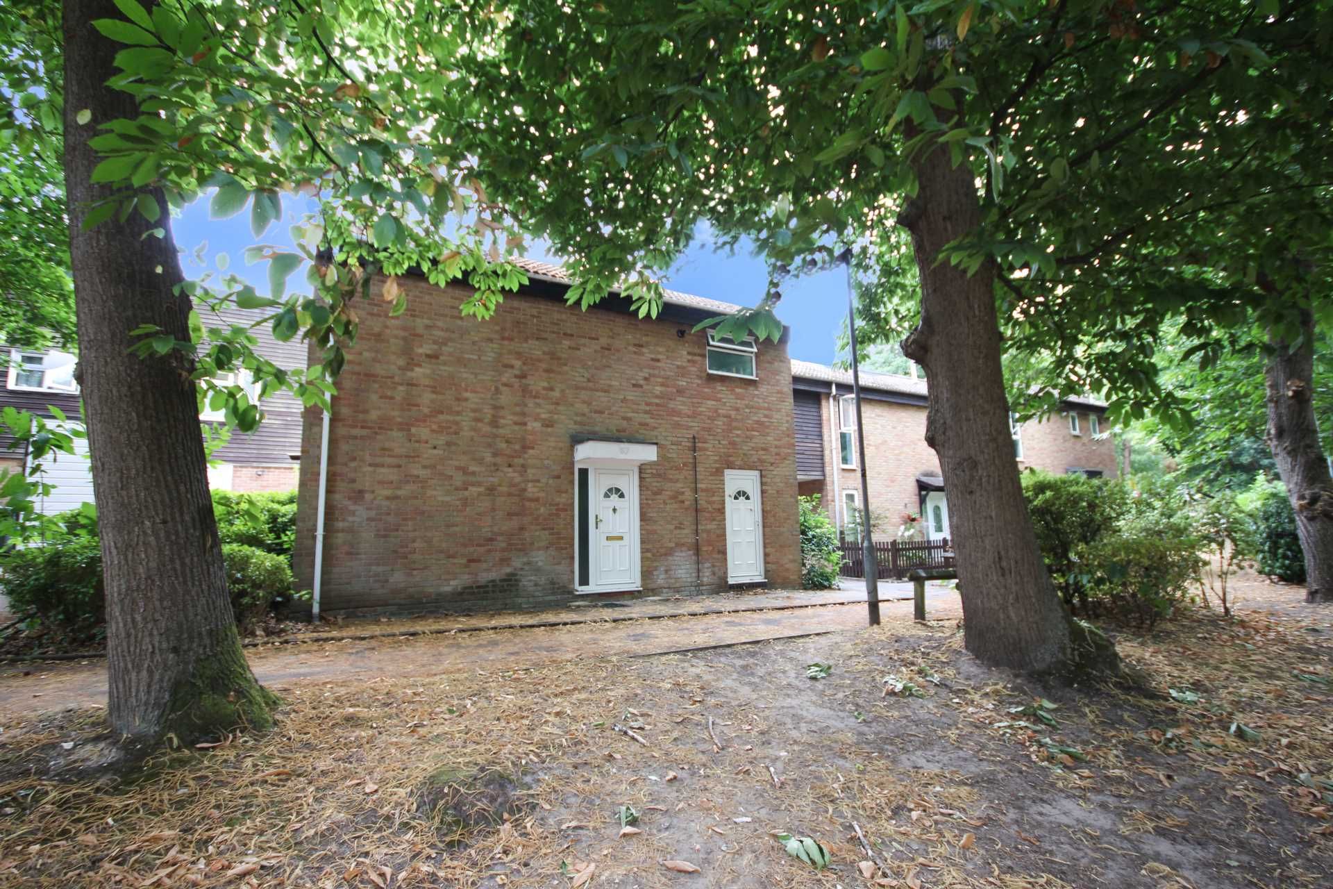 3 bed linkdetached house to rent in Earlswood, Bracknell RG12 Zoopla