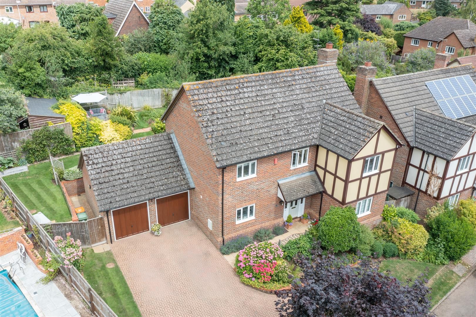 4 bed detached house for sale in Wentworth Gardens, Toddington