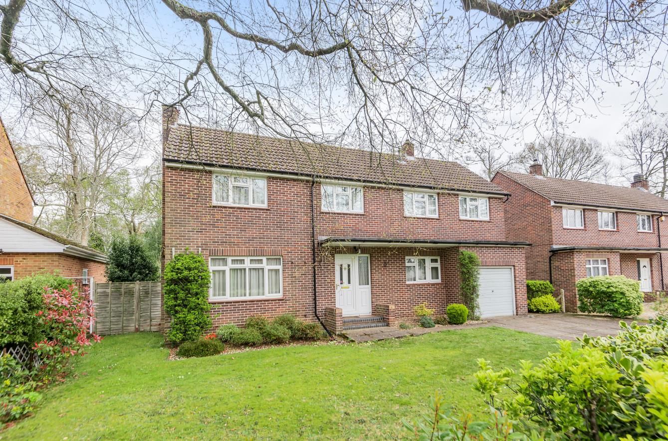 3 bed detached house for sale in Randall Road, Hiltingbury, Chandler's