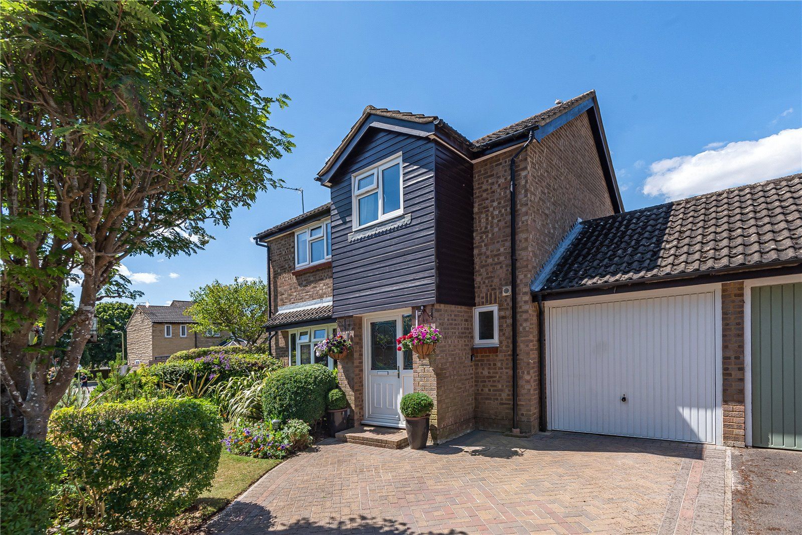 4 bed detached house for sale in Thorney Leys, Witney, Oxfordshire OX28