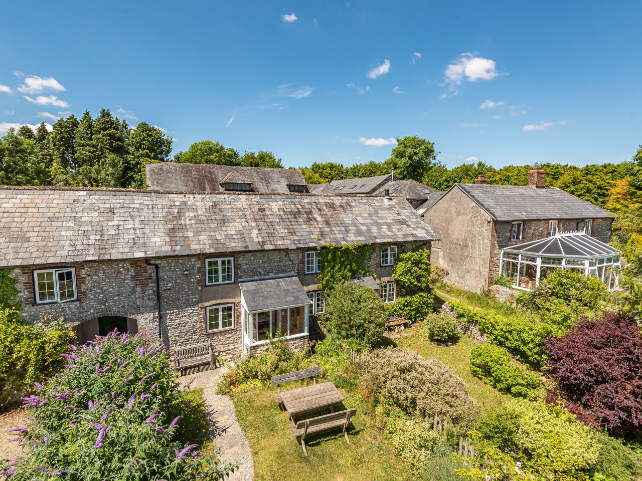 3 bed terraced house for sale in New Barn, Bradford Peverell