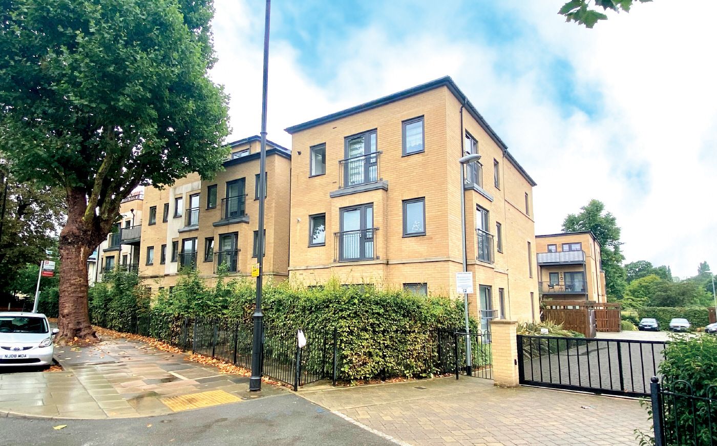 2 bed flat for sale in Cecil Road, Enfield EN2 Zoopla