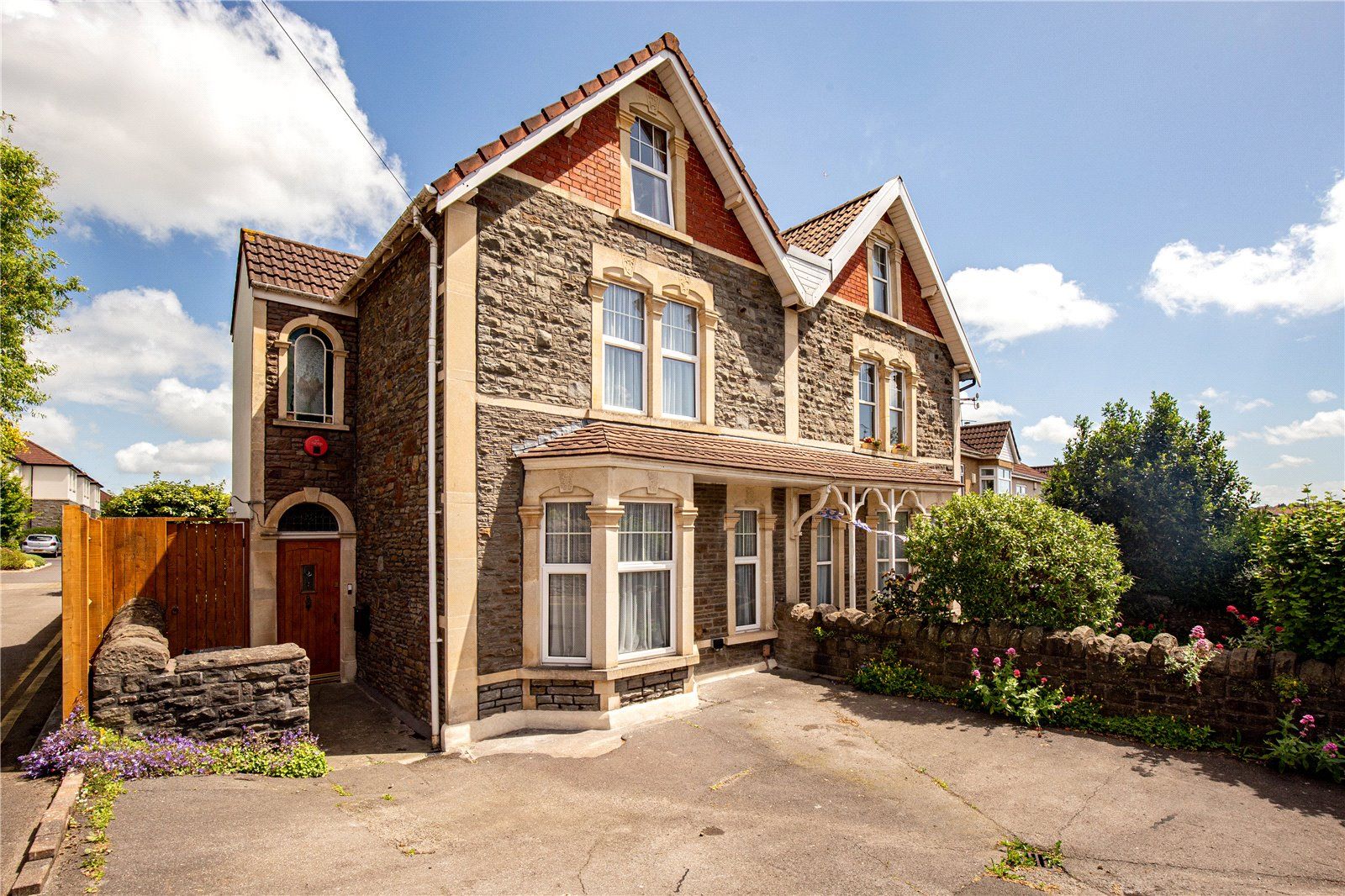 5 bed semidetached house for sale in Teewell Hill, Staple Hill