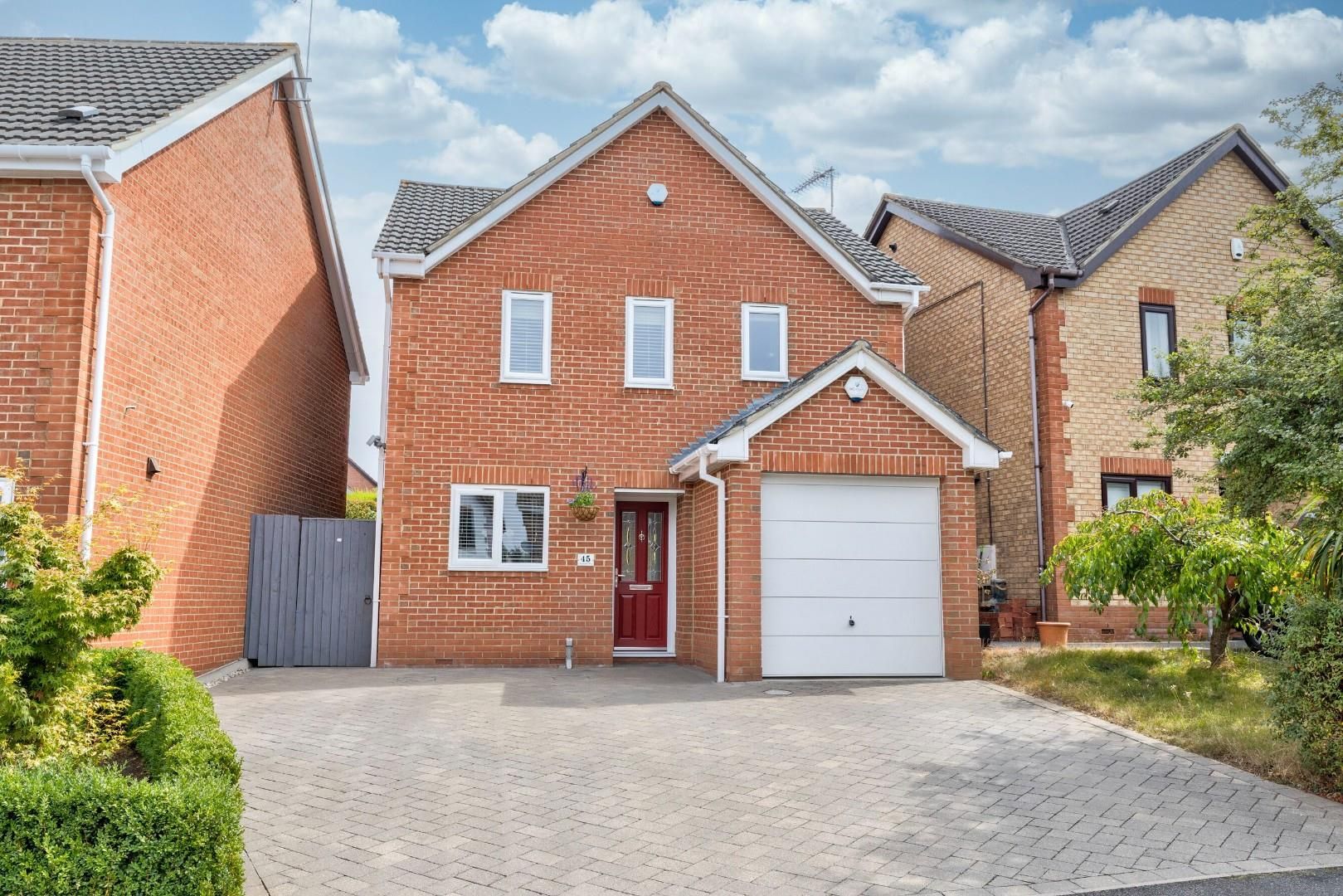 3 bed detached house for sale in Lancaster Way, Northampton NN4 Zoopla