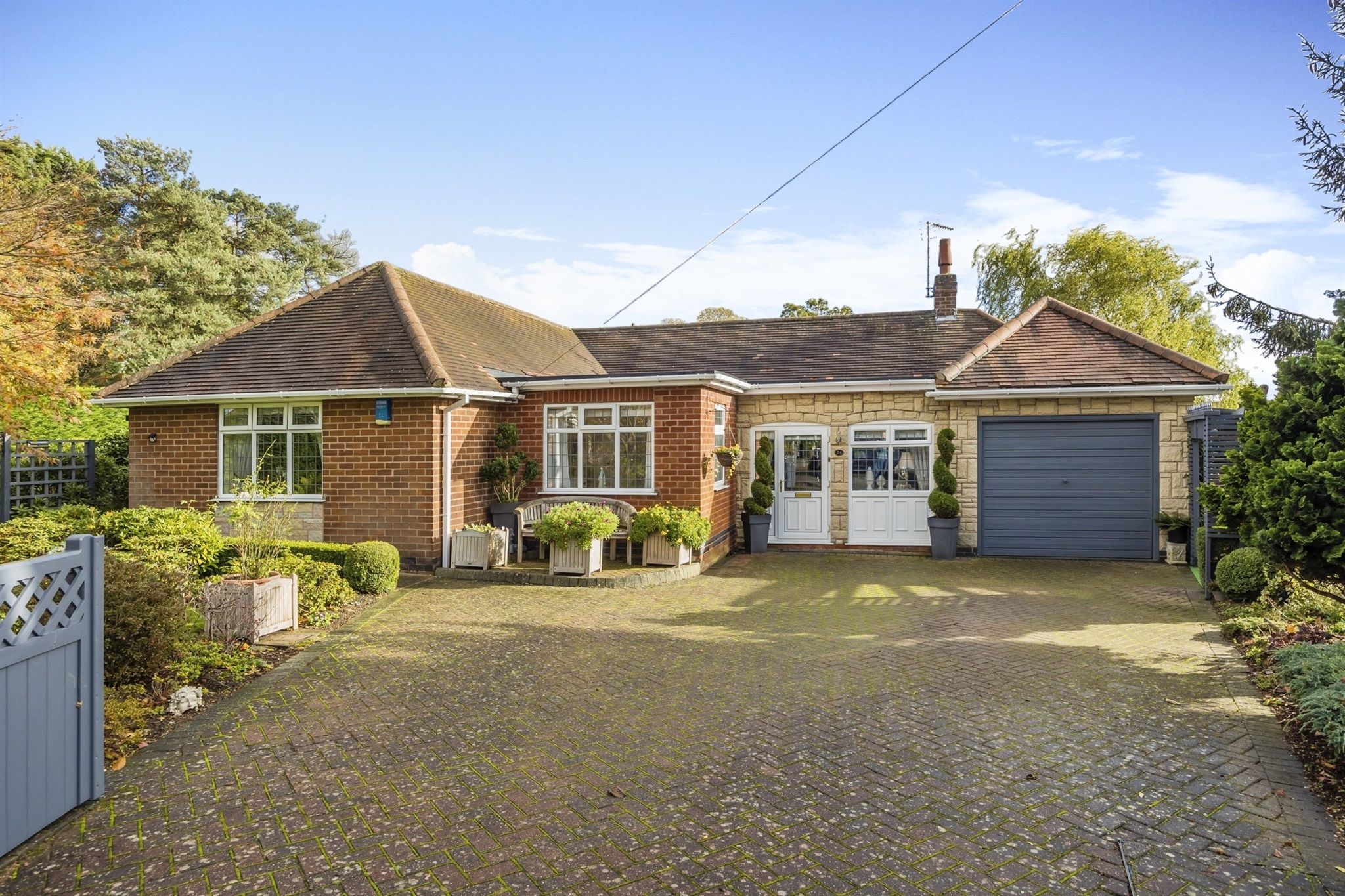 3 bed detached bungalow for sale in Longdale Avenue, Ravenshead