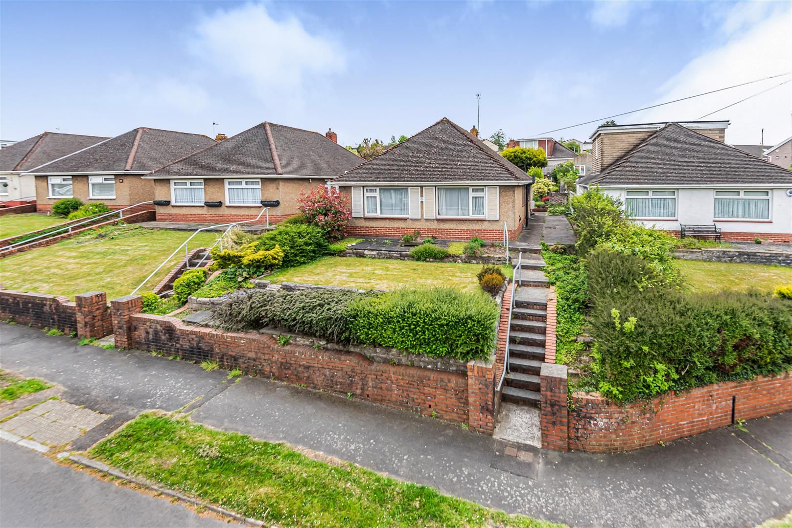 3 bed detached bungalow for sale in Frederick Place, Llansamlet