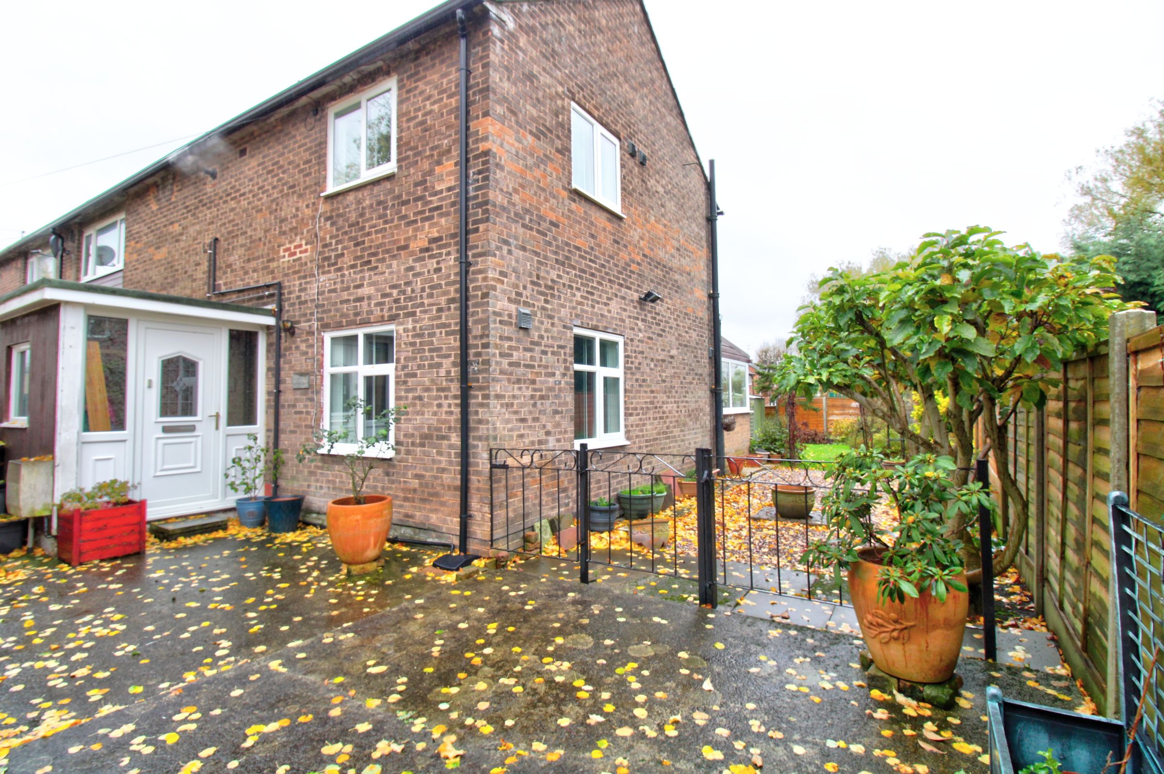 2 bed terraced house for sale in Minster Drive, Cheadle SK8 Zoopla