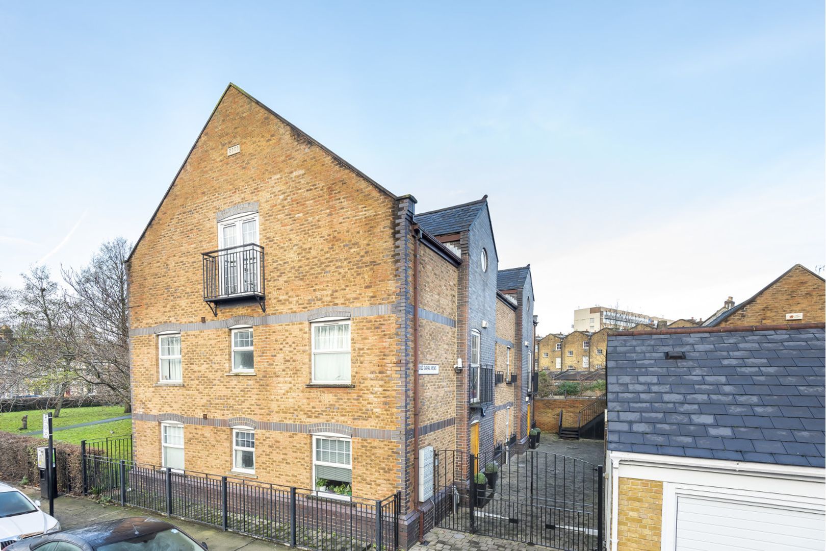 Old Canal Mews London SE15