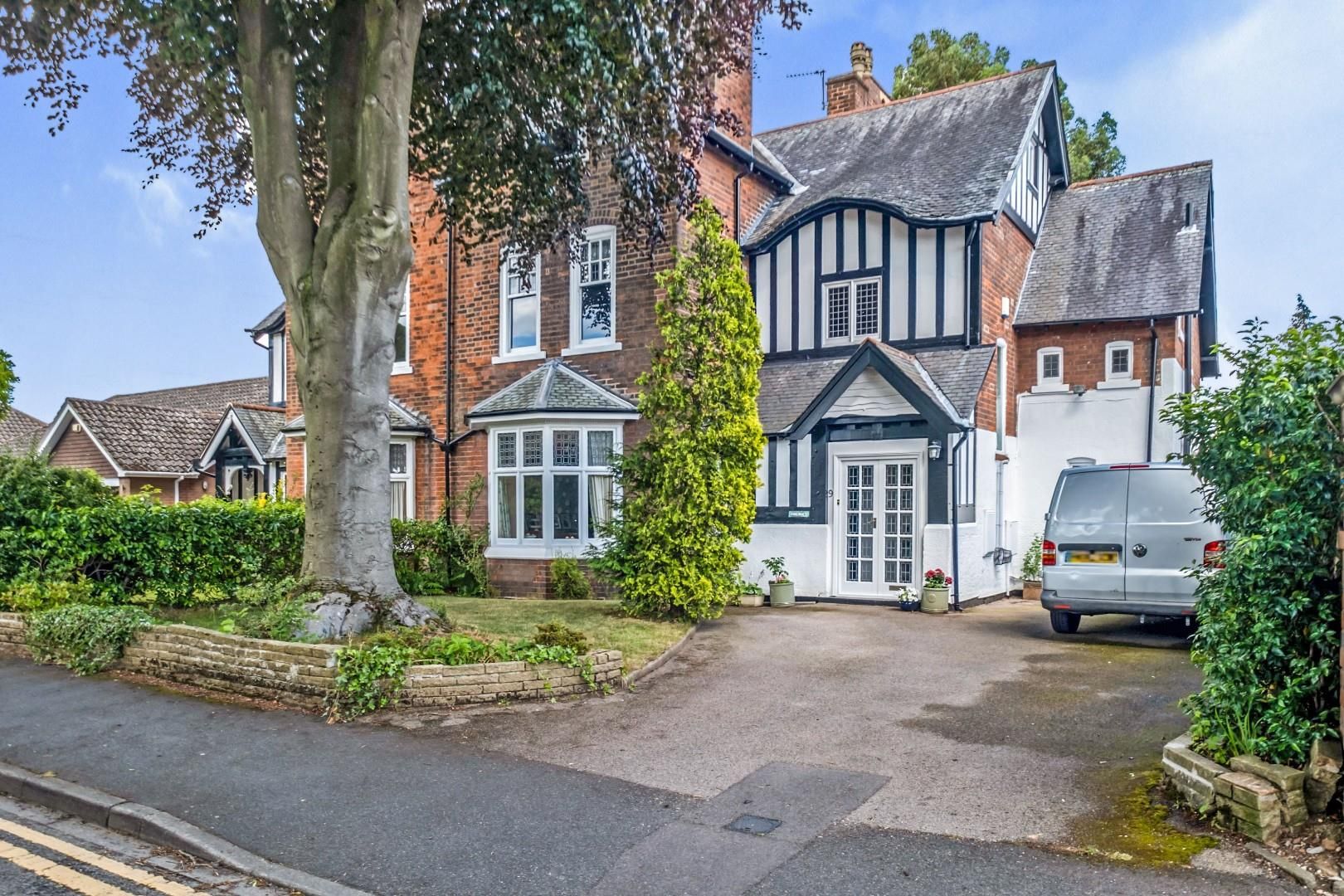 5 bed semidetached house for sale in Driffold, Sutton Coldfield, West