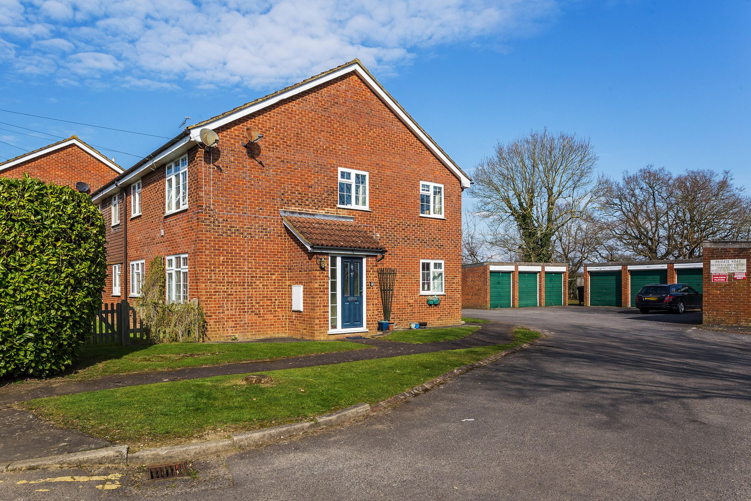 2 bed for sale in Station Road, Lingfield RH7 Zoopla
