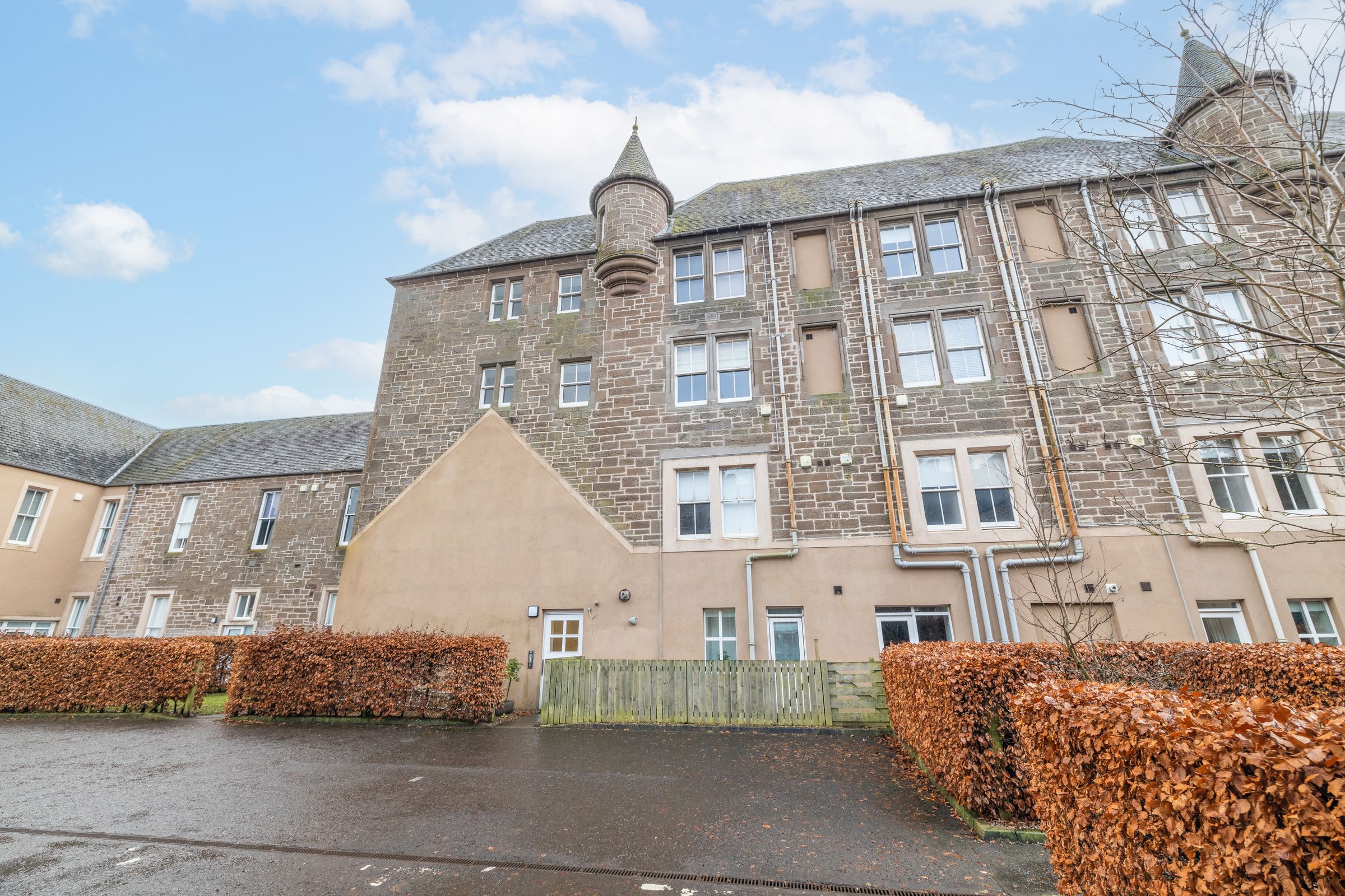 2 bed flat for sale in North Road, Liff, Dundee DD2 Zoopla