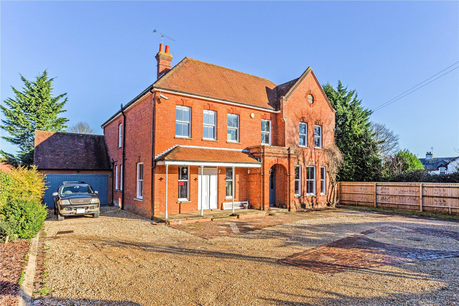 6 bed detached house for sale in Road, Stokenchurch, High