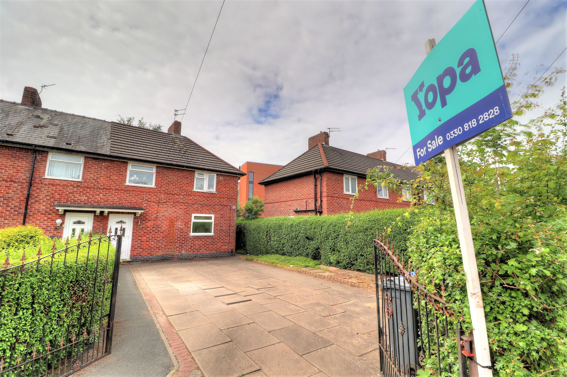 Hollyhey Drive, Manchester M23  