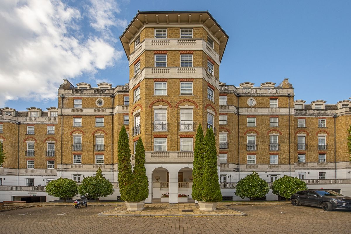 1 bed flat to rent in Chapman Square, London SW19 Zoopla