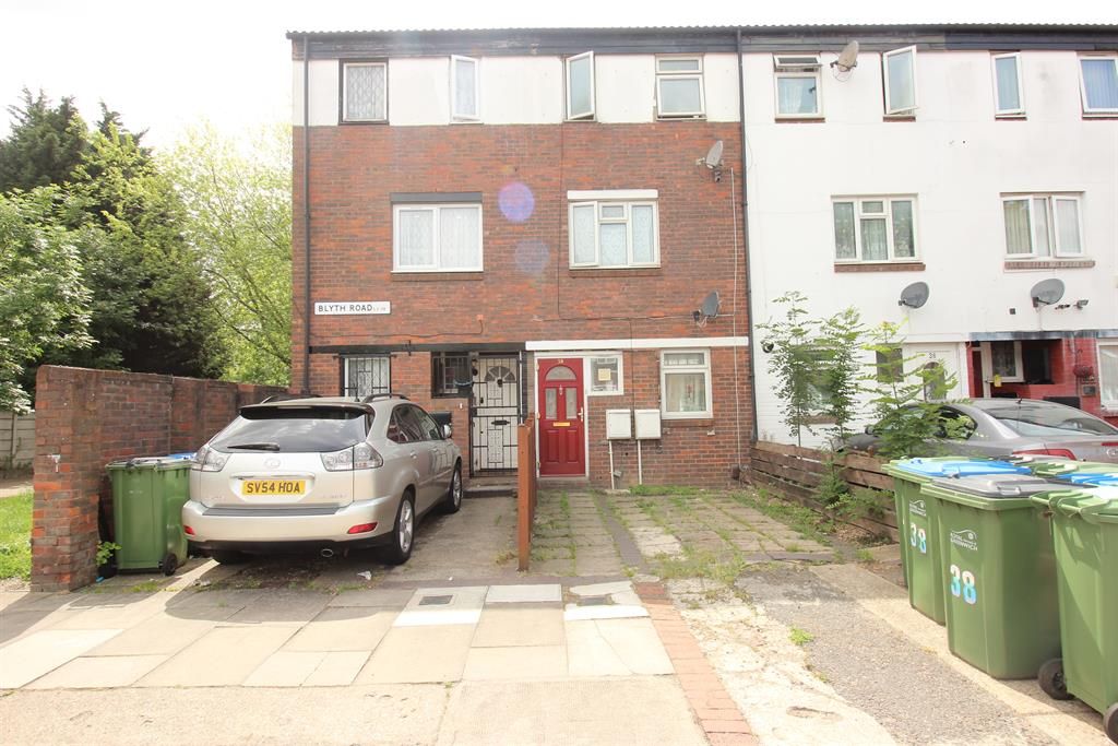 Blyth Road, Thamesmead, London SE28  