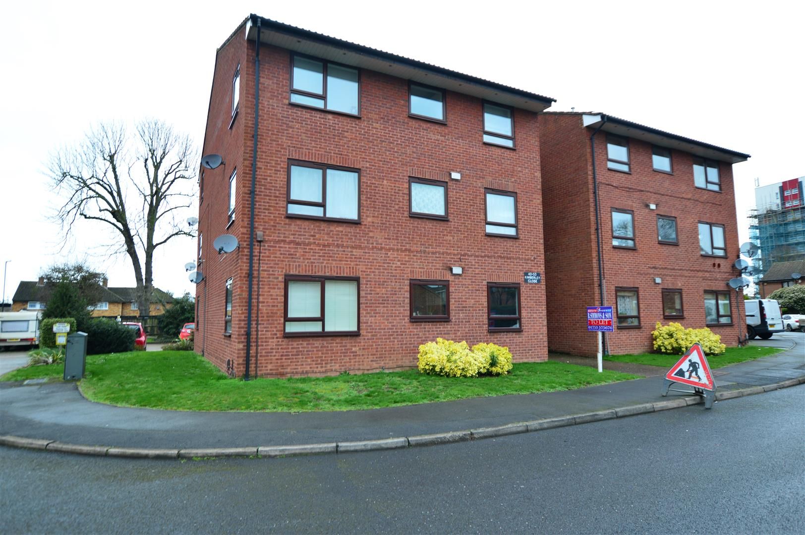 1 bed flat to rent in Kimberley Close, Langley, Slough SL3 Zoopla