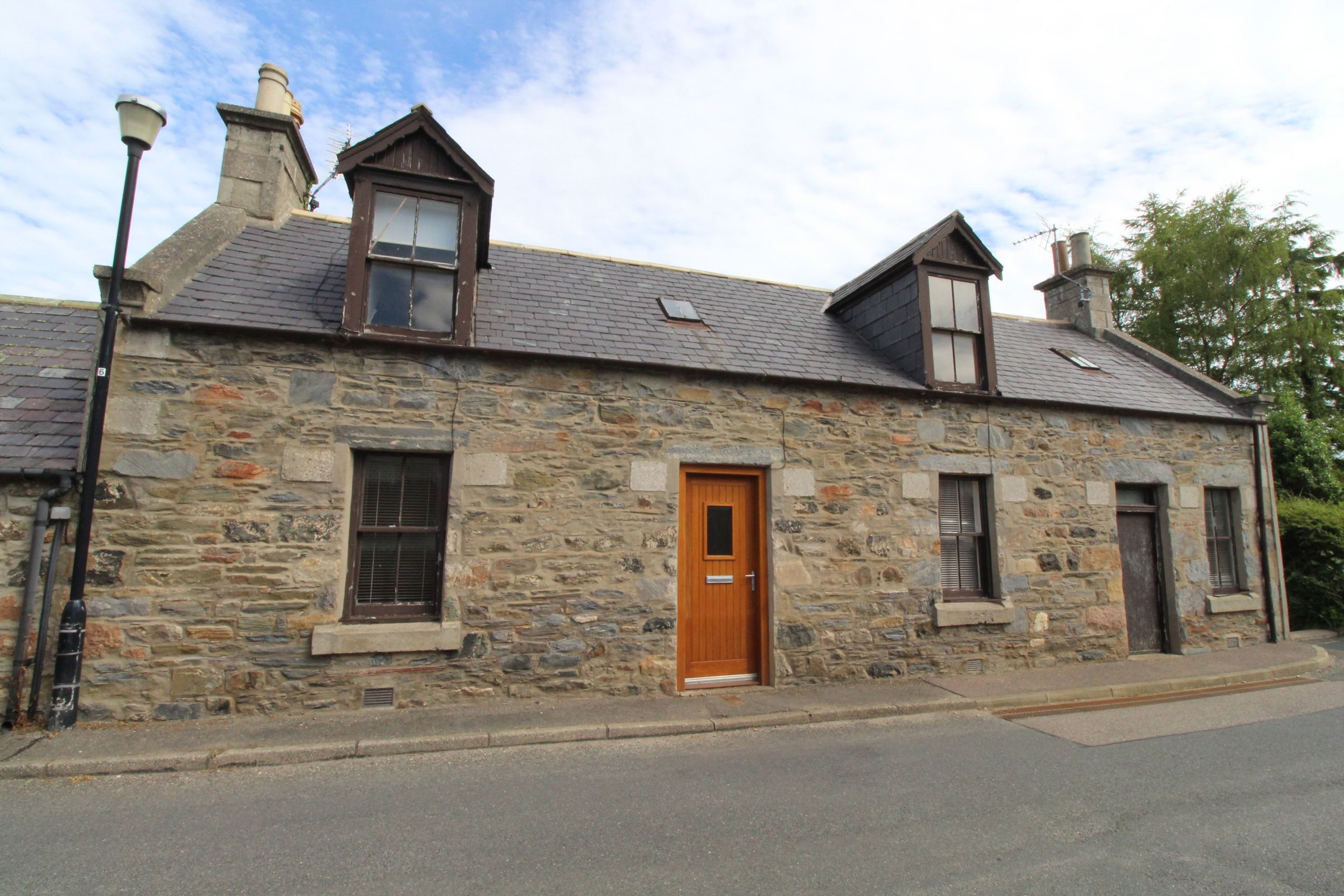 3 bed semidetached house for sale in East Church Street, Fordyce AB45