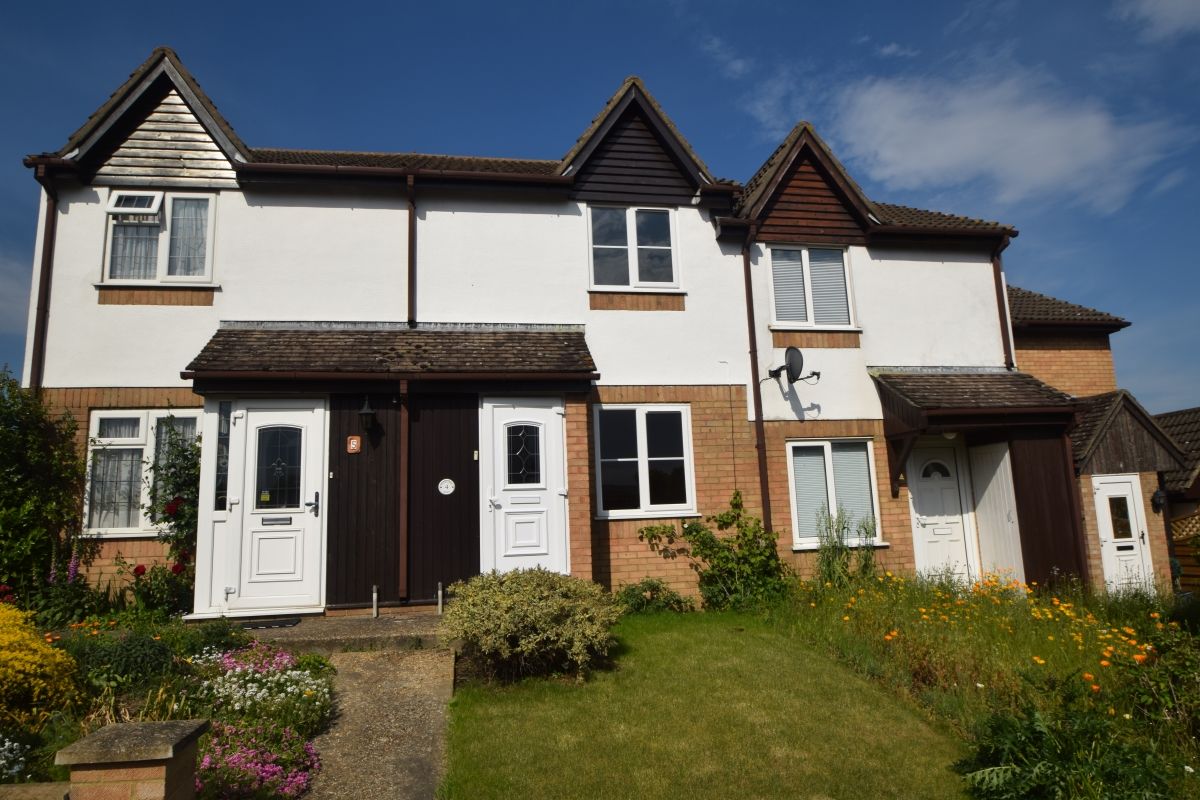 2 bed terraced house to rent in Marlowe Road, Larkfield, Aylesford